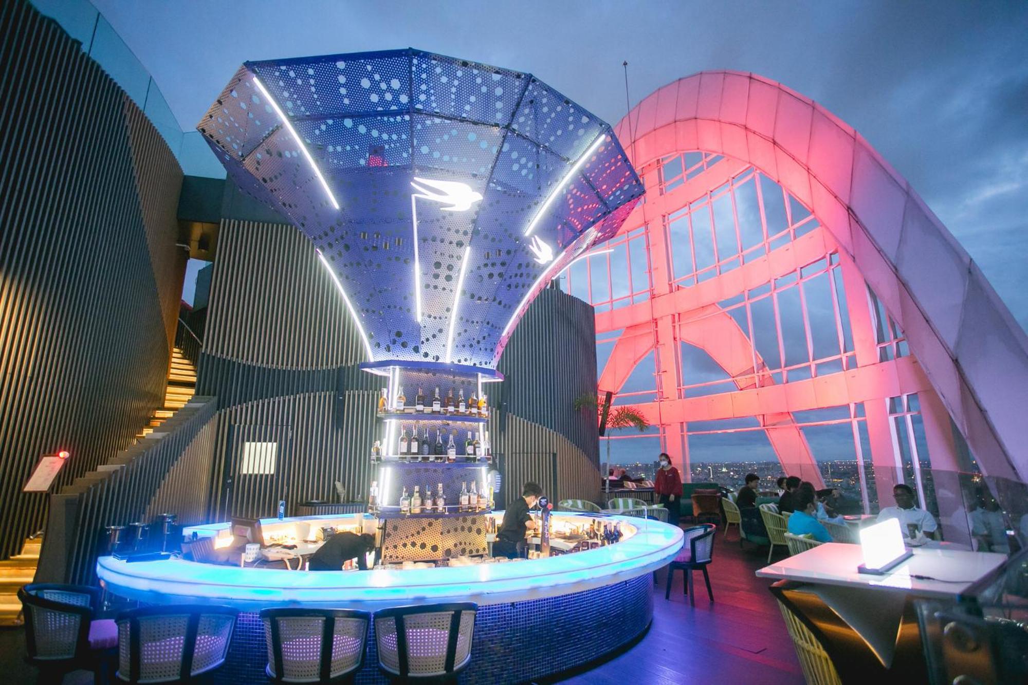 Отель Centara Grand At Centralworld